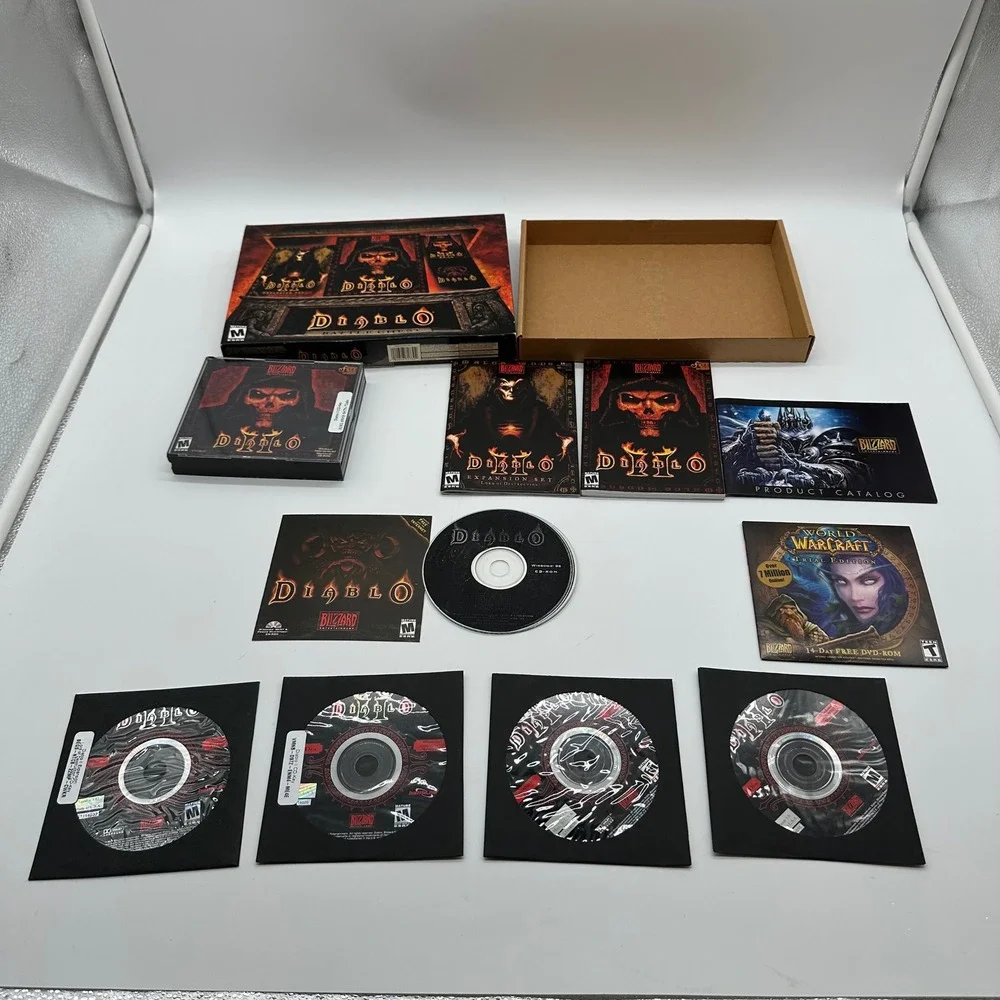 DIABLO II 2 BATTLE CHEST Complete with Box Manuals & Guide